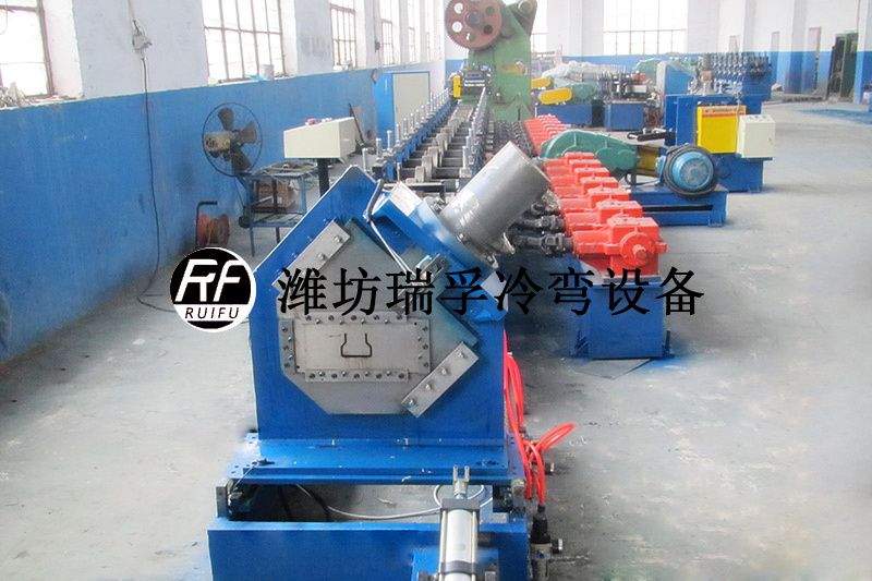 貨架型材設備 (6).jpg