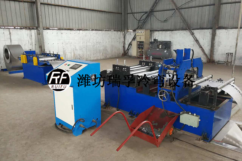 光熱發(fā)電型材設(shè)備 (10).jpg