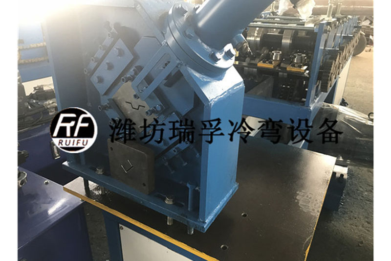幾字形橫檔設(shè)備.jpg